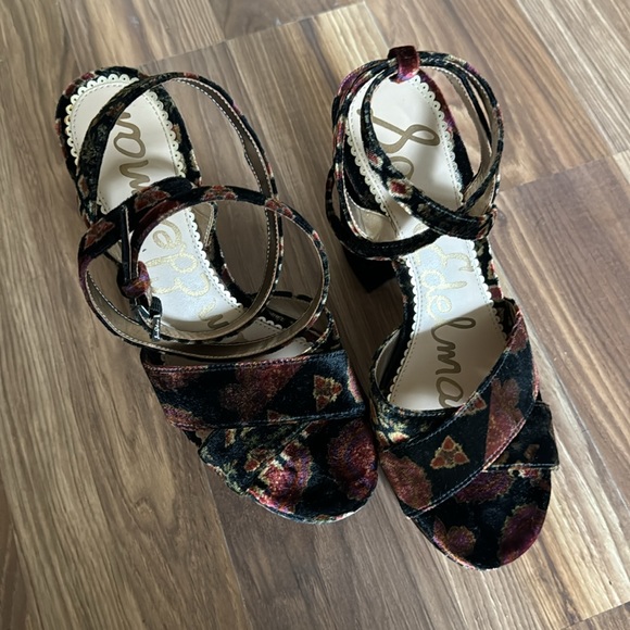 Sam Edelman - Picture 2 of 6